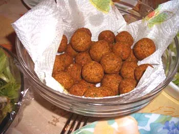 Falafel: Beyrut Sokak Lezzeti