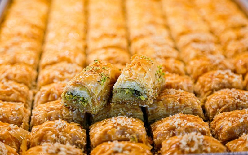 Ramazan Bayramı Sofralarına Özel Şerbetli Tatlılar